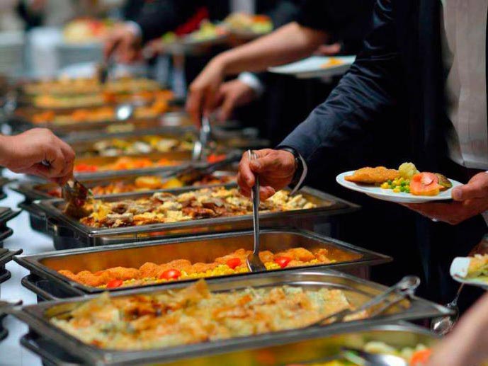 做(zuò)團膳行(xíng)業(yè)的(de)領跑者